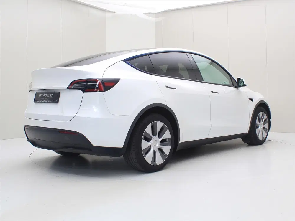 Tesla Model Y Long Range AWD 75kWh 351pk 92.2% SoH [ AMD uit 2023, foto 4