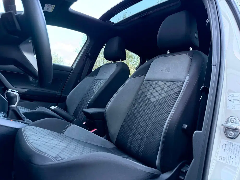 Volkswagen Taigo 1.5 TSI R-Line Pano uit 2022, foto 10