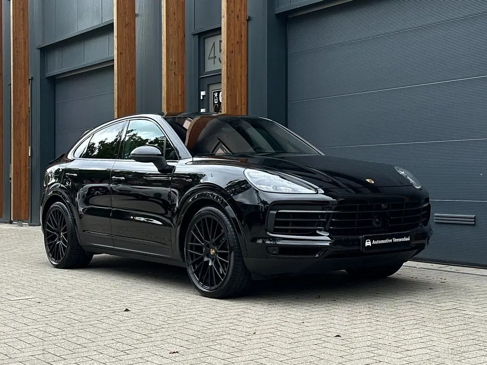 Porsche Cayenne Cayenne Coupé 3.0 E-Hybrid Pano uit 2020, foto 3
