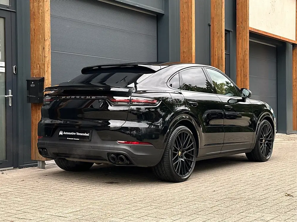 Porsche Cayenne Cayenne Coupé 3.0 E-Hybrid Pano uit 2020, foto 4