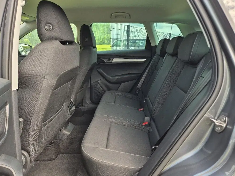 Skoda Karoq 1.5 TSI ACT Business Edition Automaat uit 2023, foto 11