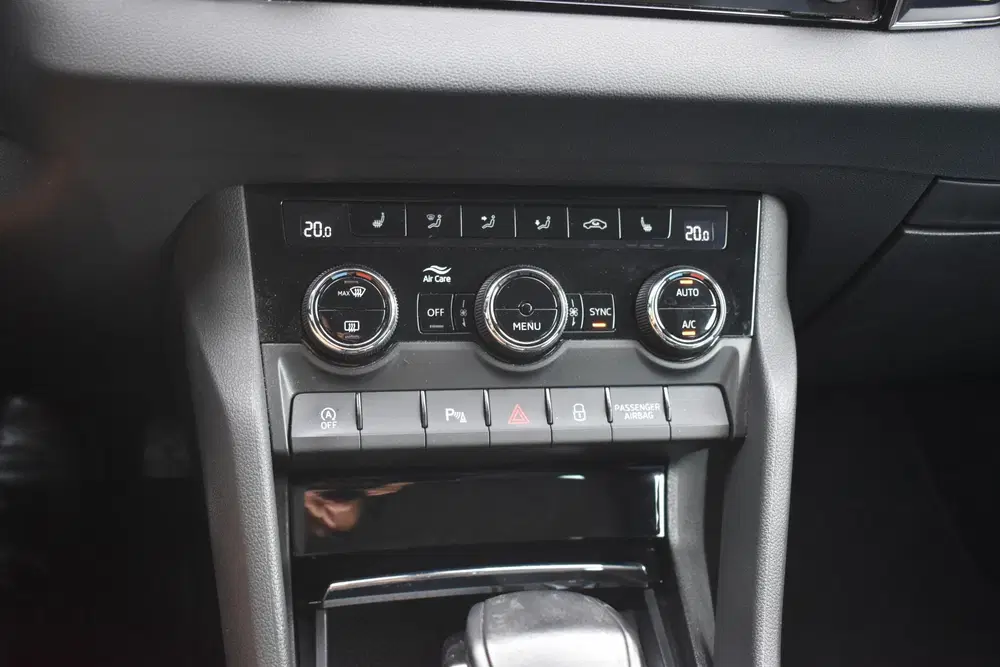 Skoda Karoq 1.5 TSI ACT Business Edition Automaat uit 2023, foto 8