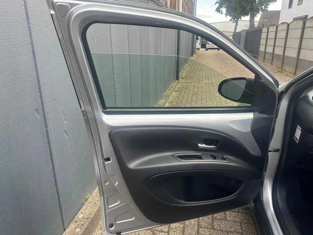 Toyota Aygo X 1.0 VVT-i MT Play AIRCO uit 2023, foto 6