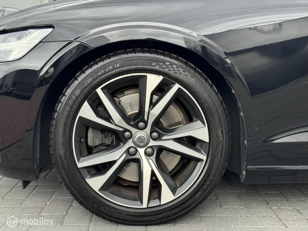 Volvo S60 2.0 B5 R-Design uit 2021, foto 10