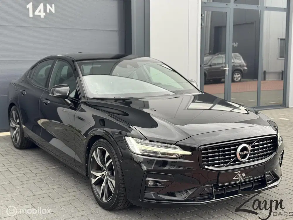 Volvo S60 2.0 B5 R-Design uit 2021, foto 3