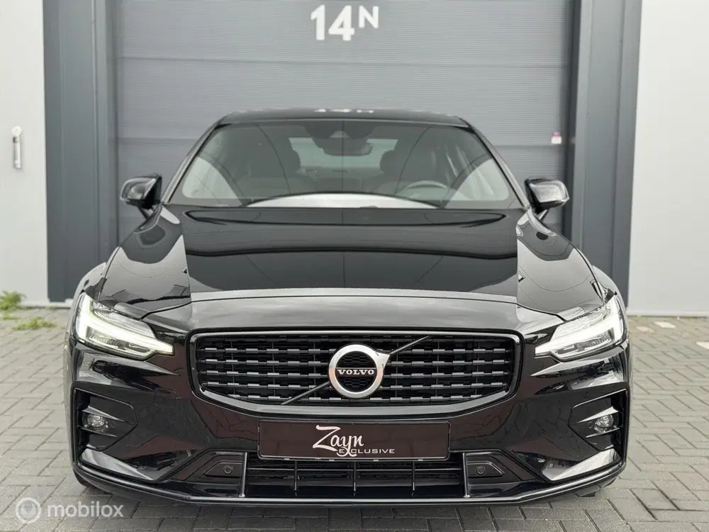 Volvo S60 2.0 B5 R-Design uit 2021, foto 5