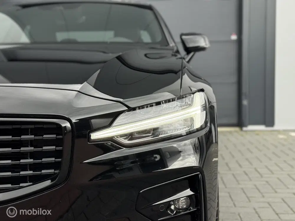 Volvo S60 2.0 B5 R-Design uit 2021, foto 7