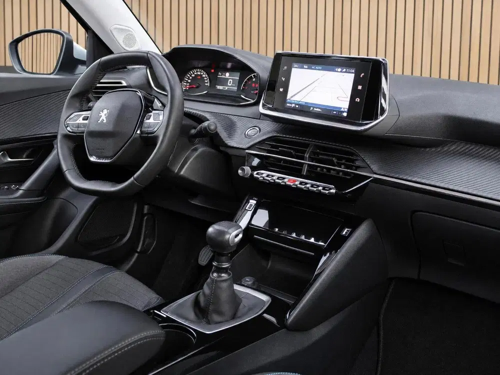 Peugeot 2008 1.2 PT 130 Allure uit 2022, foto 3
