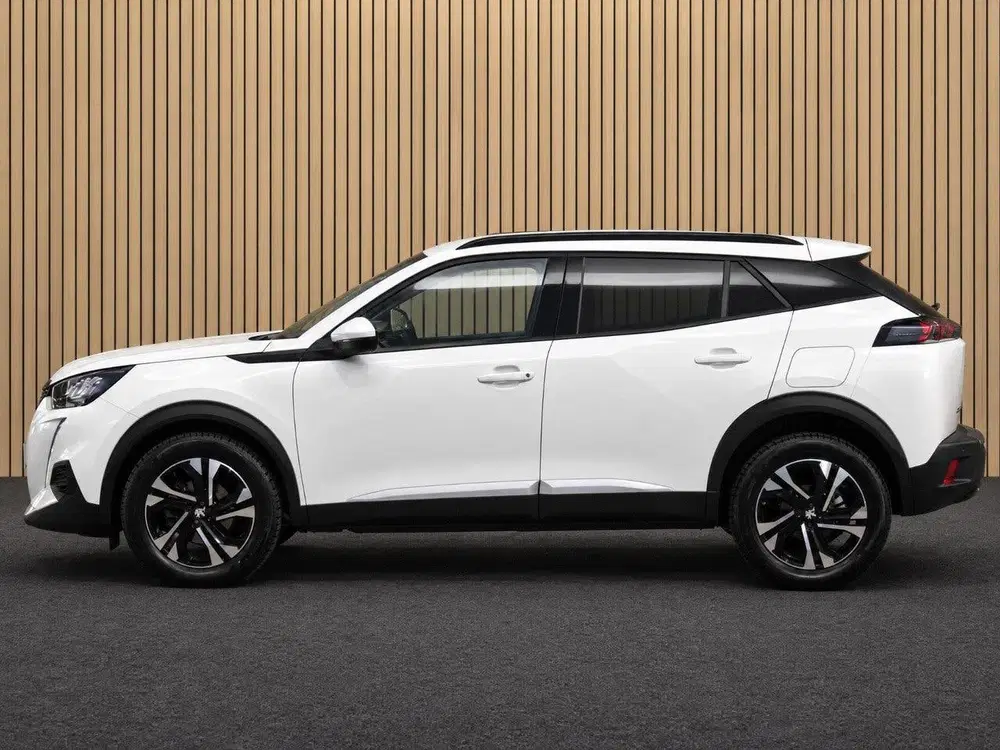Peugeot 2008 1.2 PT 130 Allure uit 2022, foto 7
