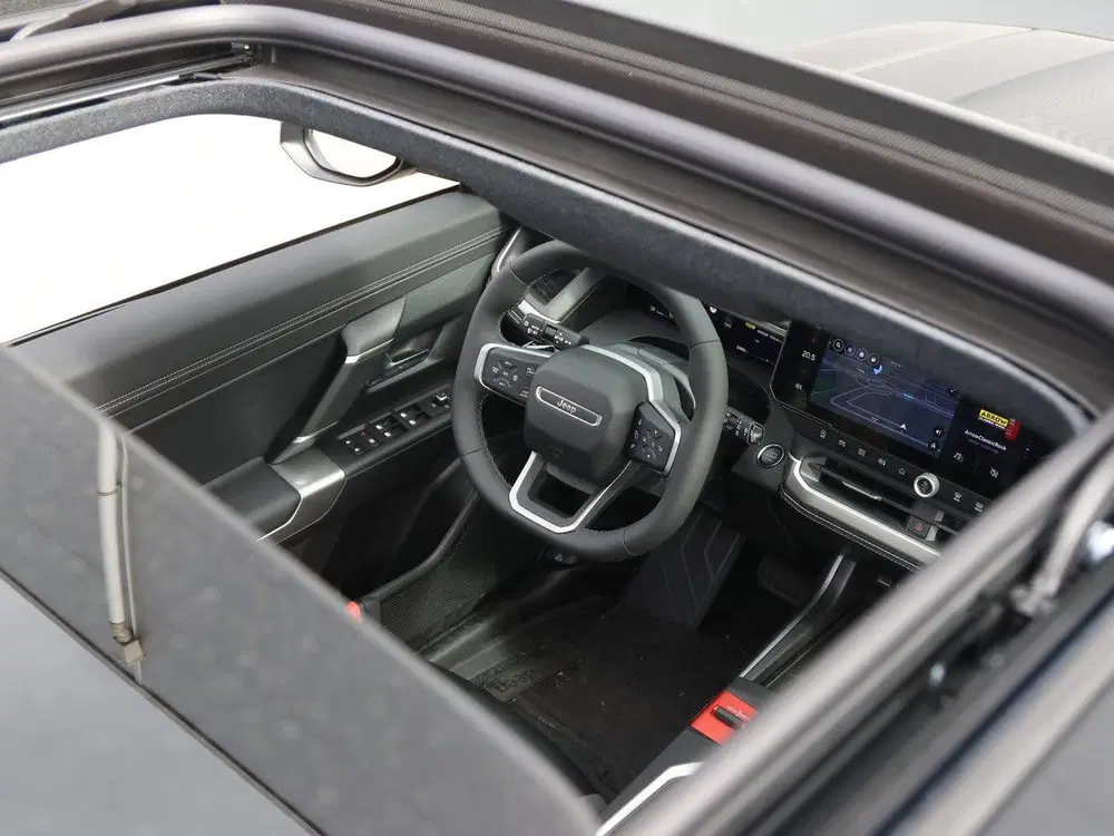 Jeep Compass 1.2 e-Hybrid First Edition uit 2026, foto 8
