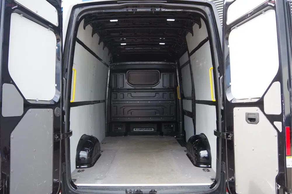 Volkswagen Crafter 35 2.0 TDI L3H3(L2H2) 3-ZITS uit 2023, foto 12