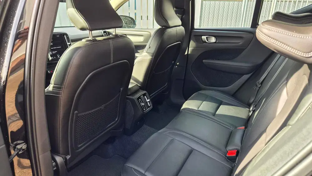 Volvo XC40 1.5 T3 Inscription Hybride Automaat uit 2020, foto 3