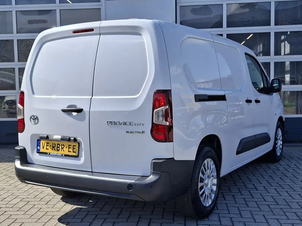 Toyota Proace City Comfort Long 50 kWh uit 2026, foto 2