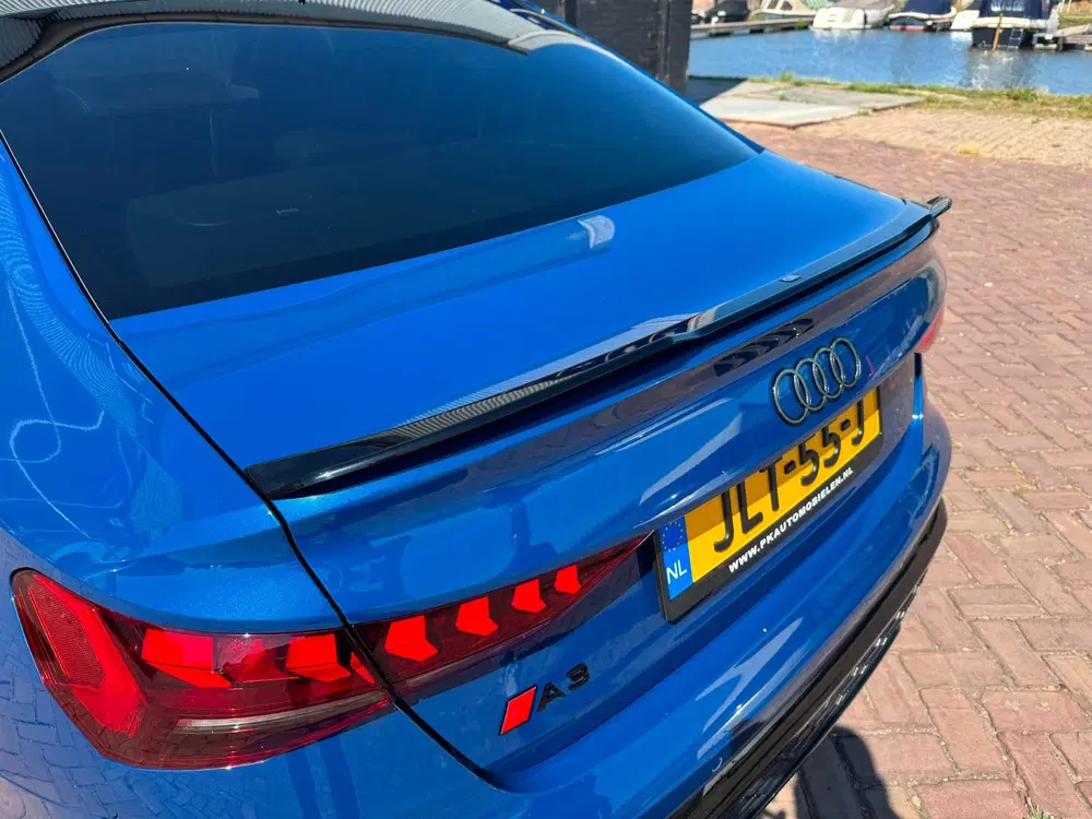 Audi A3 35 TFSI S-Line Black Edition uit 2024, foto 12