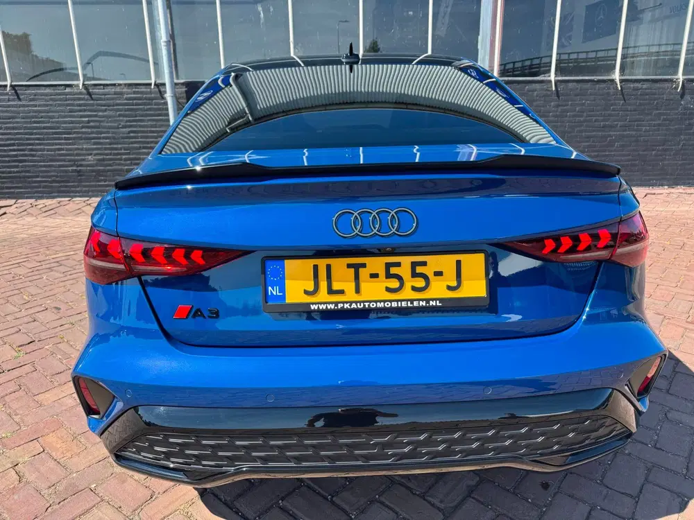 Audi A3 35 TFSI S-Line Black Edition uit 2024, foto 5