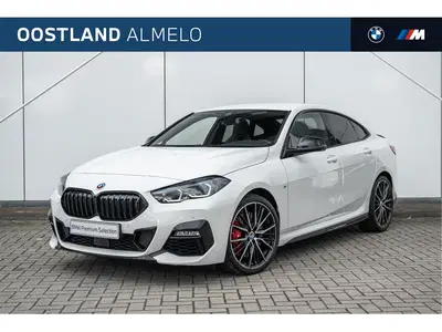 BMW 2-serie Coupé 220i Executive M Sport uit 2022