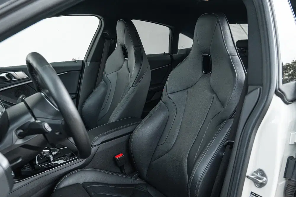BMW 2-serie Coupé 220i Executive M Sport uit 2022, foto 4