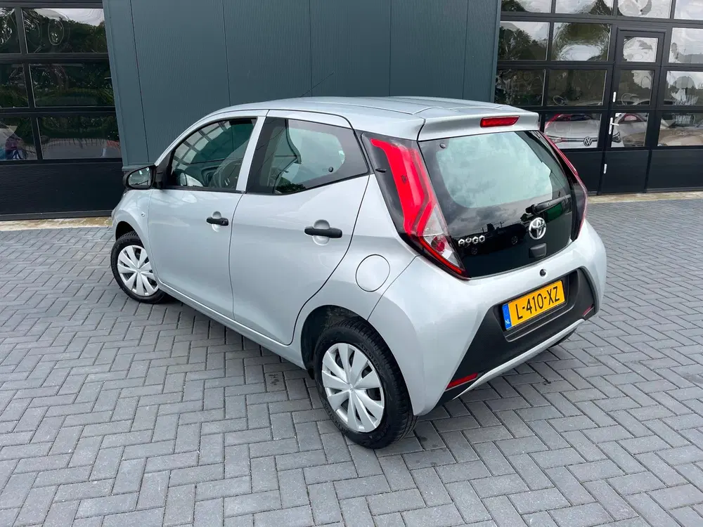 Toyota Aygo 1.0 VVT-i x-fun NLAuto uit 2021, foto 2