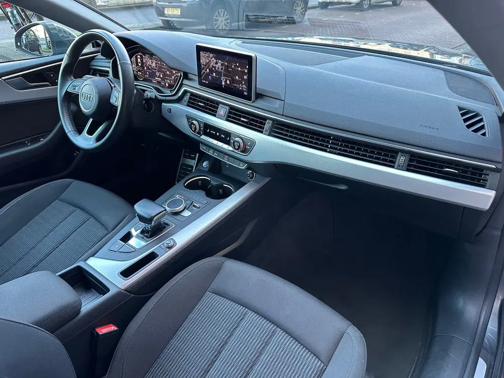 Audi A5 A5 Coupé 40 TFSI Design Pro Line Plus Navi uit 2019, foto 12