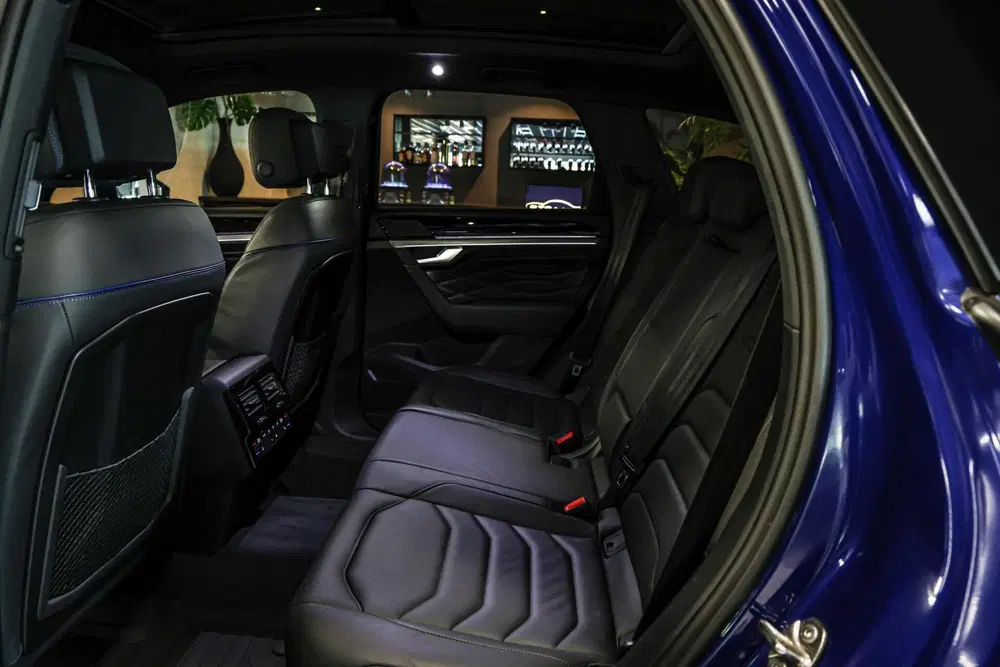 Volkswagen Touareg 3.0 TSi 4MOTION R uit 2022, foto 10