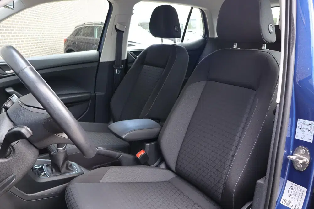 Volkswagen T-Cross 1.0 TSI 95pk Life uit 2021, foto 4
