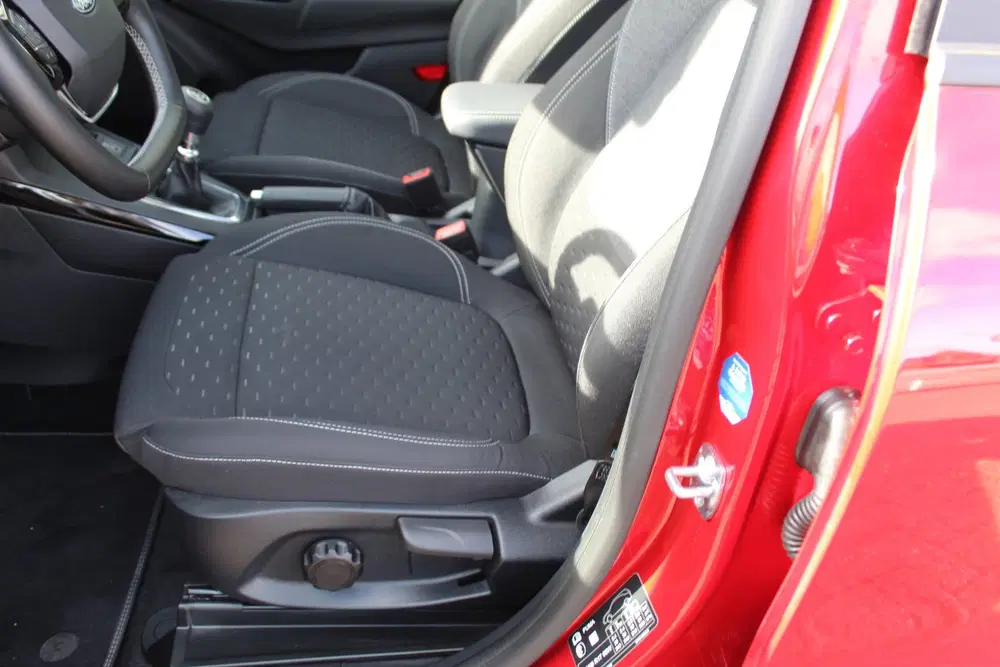 Ford Puma 1.0-125pk EcoBoost Mild-Hybrid Titanium. F uit 2025, foto 5