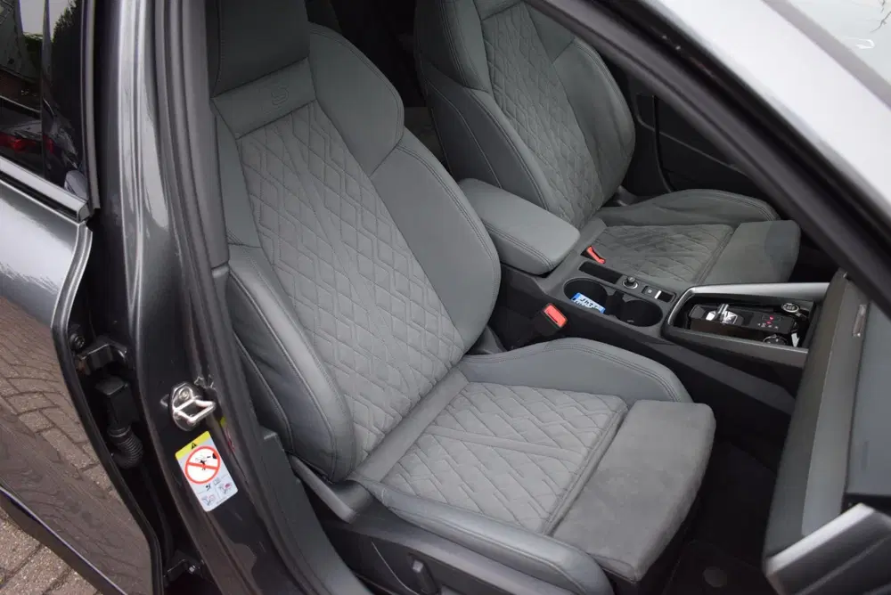 Audi A3 45 TFSI e S-LINE uit 2021, foto 12