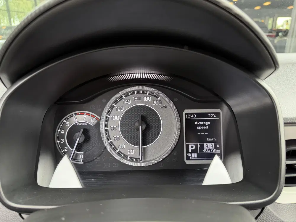 Suzuki Ignis 1.2 Smart Hybrid Style CVT Automaat 83PK uit 2024, foto 4