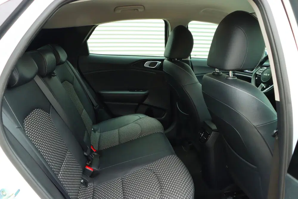 Kia XCeed 1.6 GDi PHEV DynamicLine uit 2021, foto 12