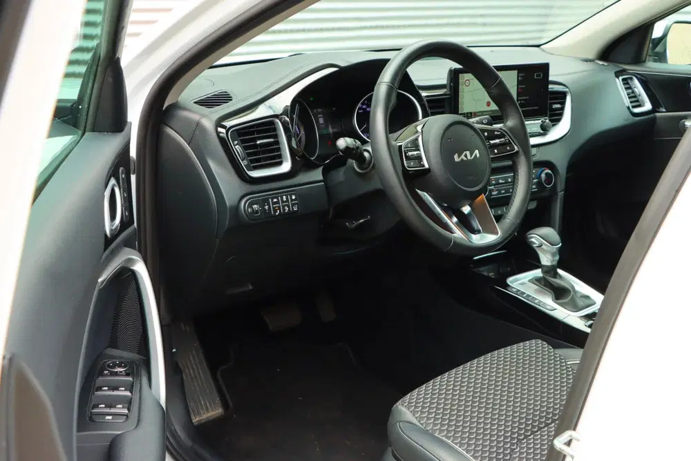 Kia XCeed 1.6 GDi PHEV DynamicLine uit 2021, foto 8