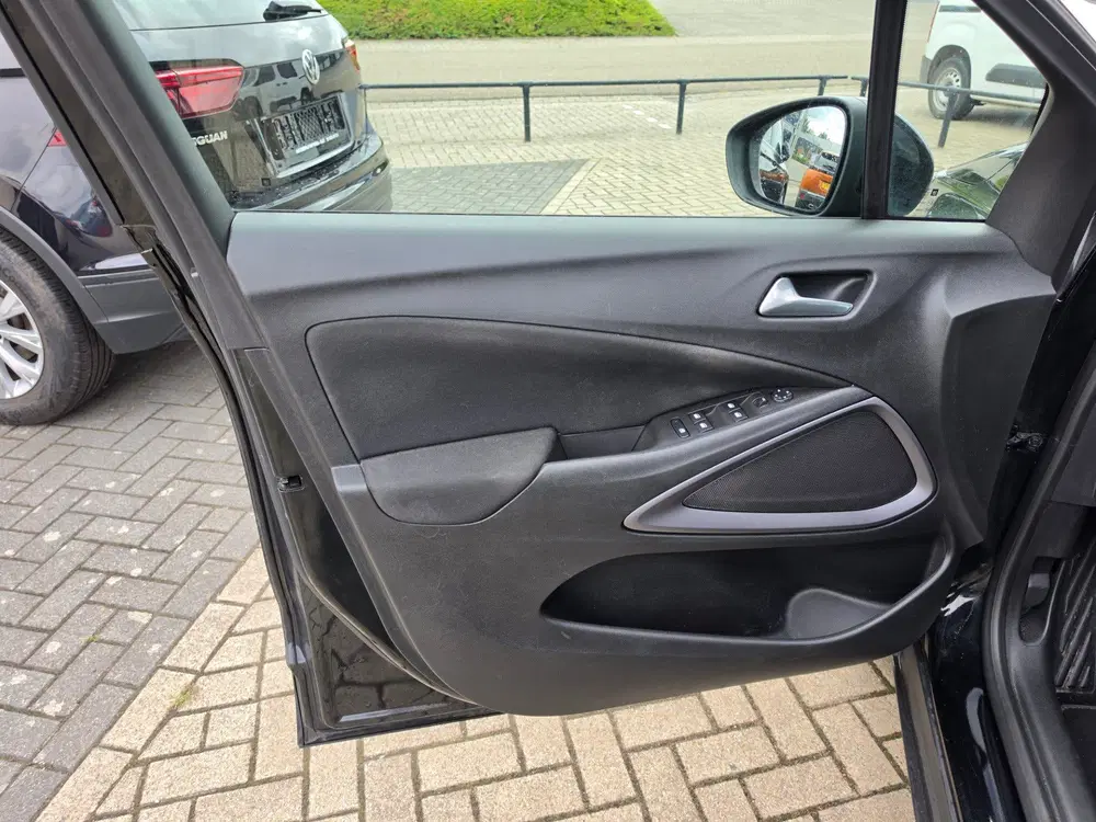 Opel Crossland 1.2 Turbo Edition uit 2021, foto 13