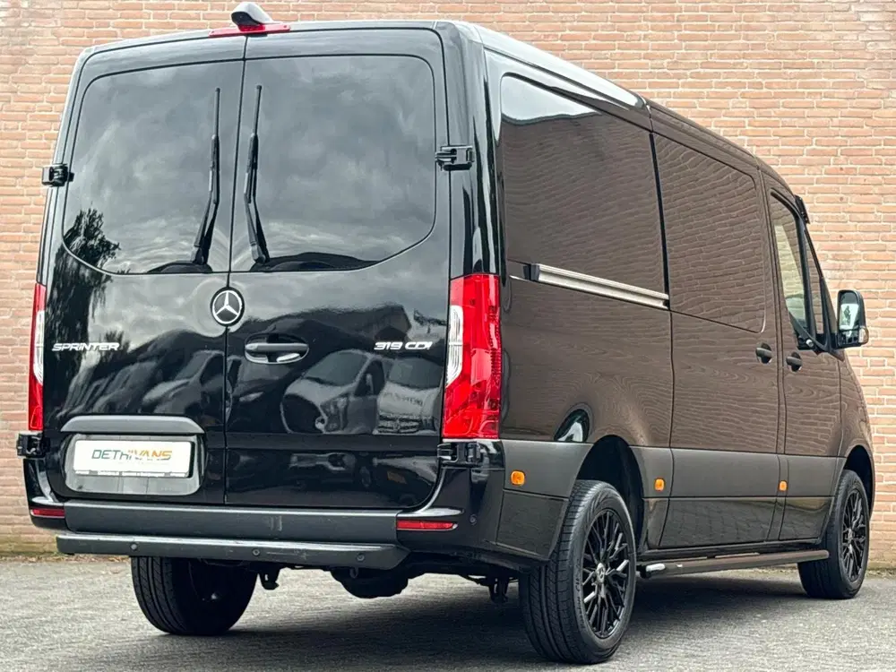 Mercedes-Benz Sprinter 319CDI 190PK L2H1 RWD uit 2022, foto 4