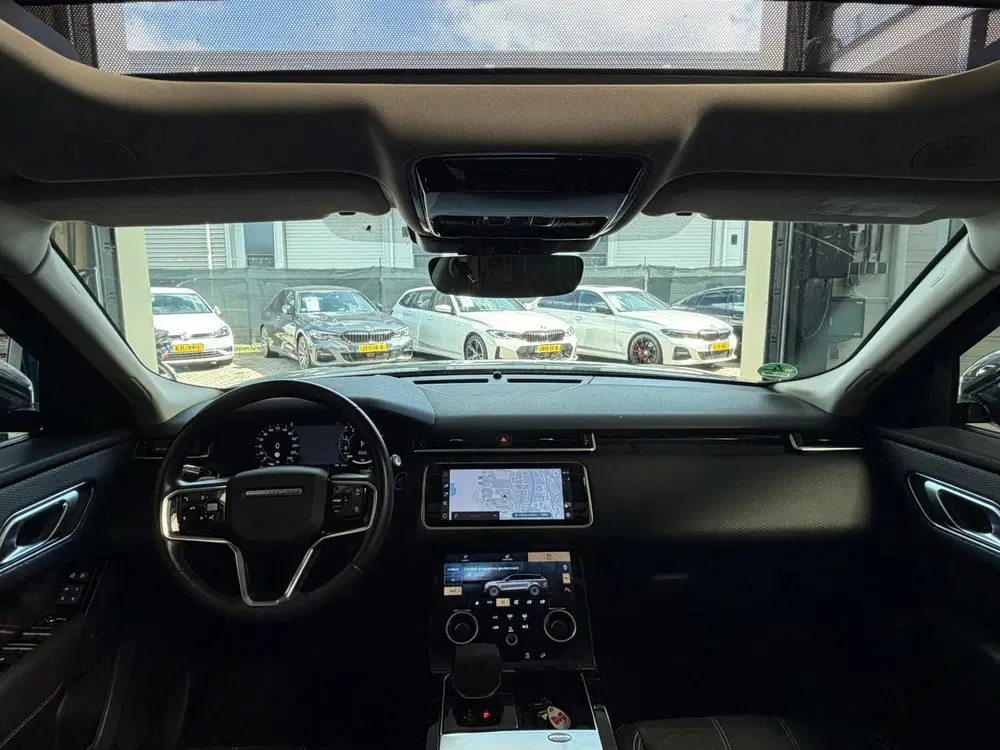 Land Rover Range Rover Velar P400e 404 PK uit 2021, foto 3