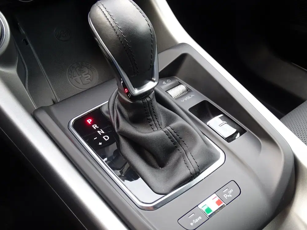 Alfa Romeo Tonale 1.3T PHEV Edizione Speciale uit 2023, foto 13