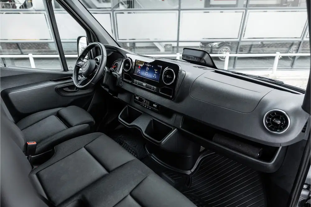 Mercedes-Benz Sprinter 317 1.9 CDI L2H2 uit 2024, foto 8