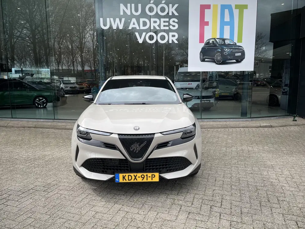 Alfa Romeo Junior 1.2 Turbo Hybrid Ibrida uit 2025, foto 7