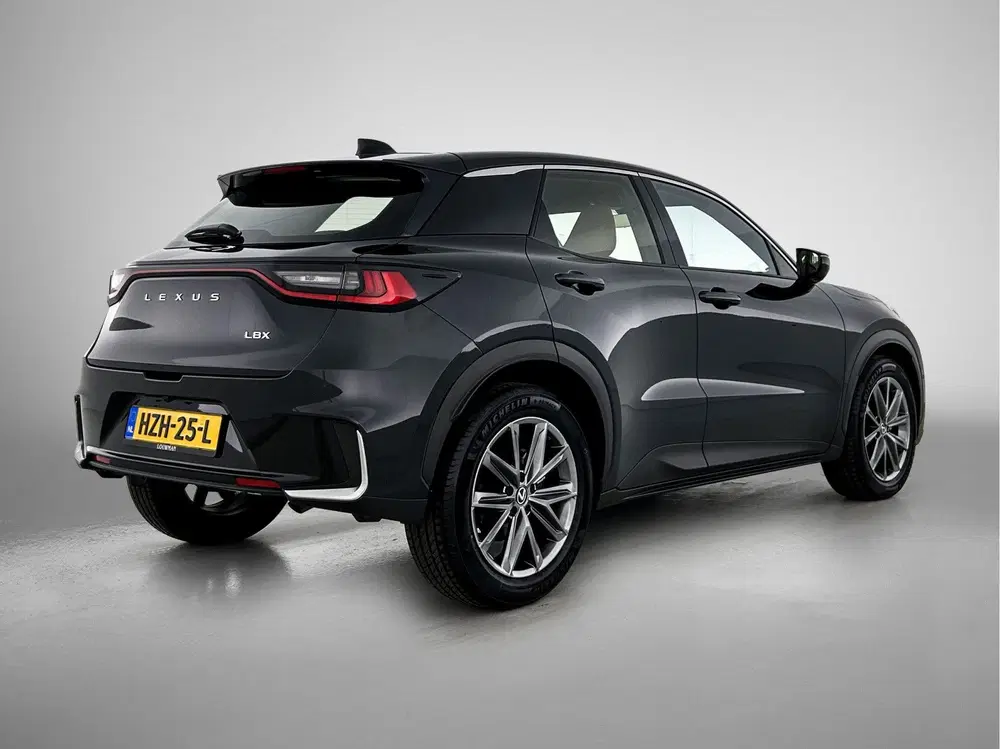 Lexus LBX Relax + Advanced Pack uit 2025, foto 2