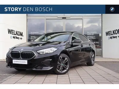 BMW 2-serie Coupé 218i Sport Line Automaat uit 2023