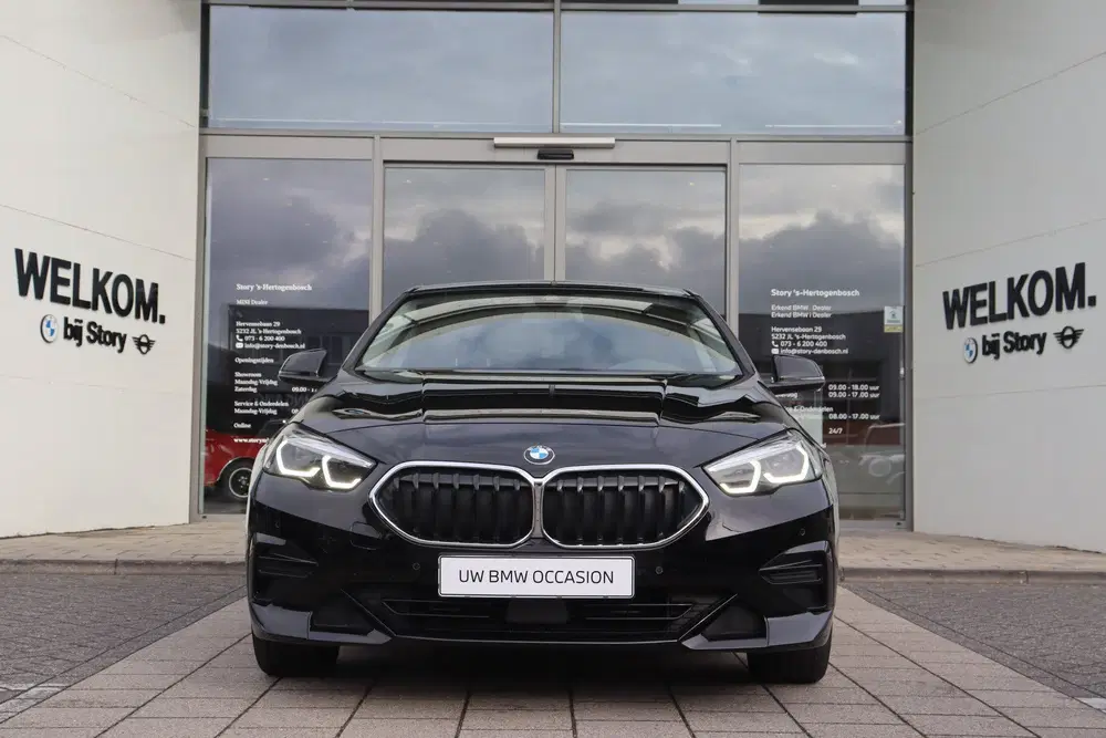 BMW 2-serie Coupé 218i Sport Line Automaat uit 2023, foto 2