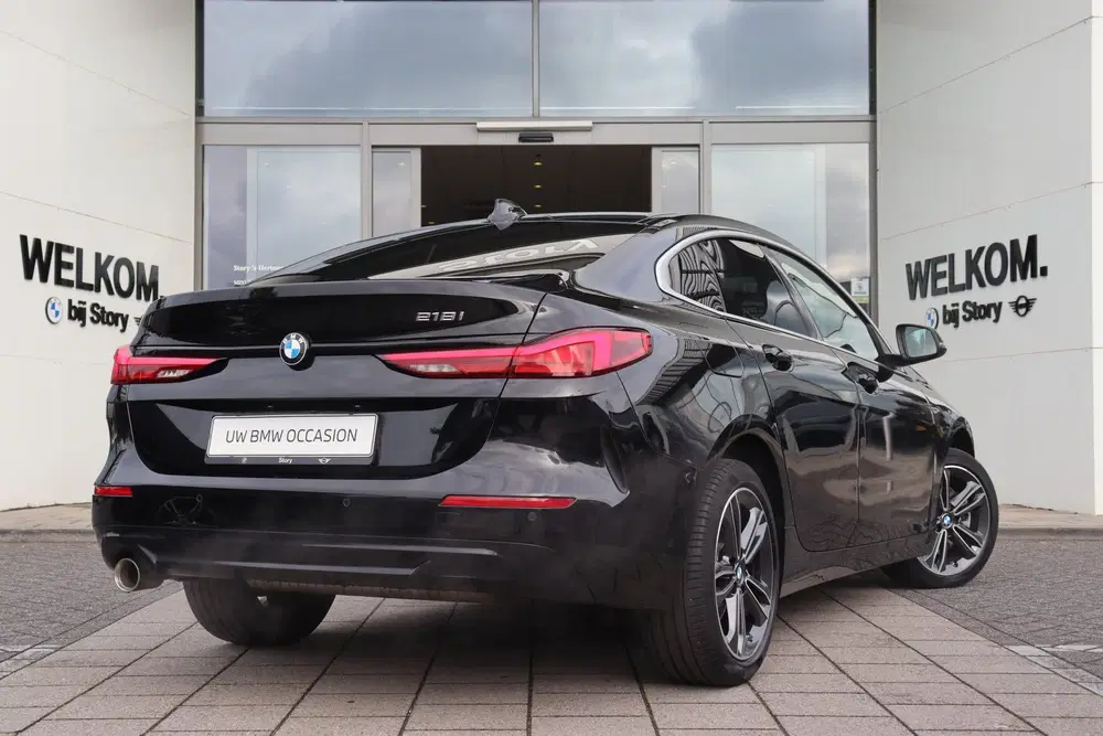 BMW 2-serie Coupé 218i Sport Line Automaat uit 2023, foto 9