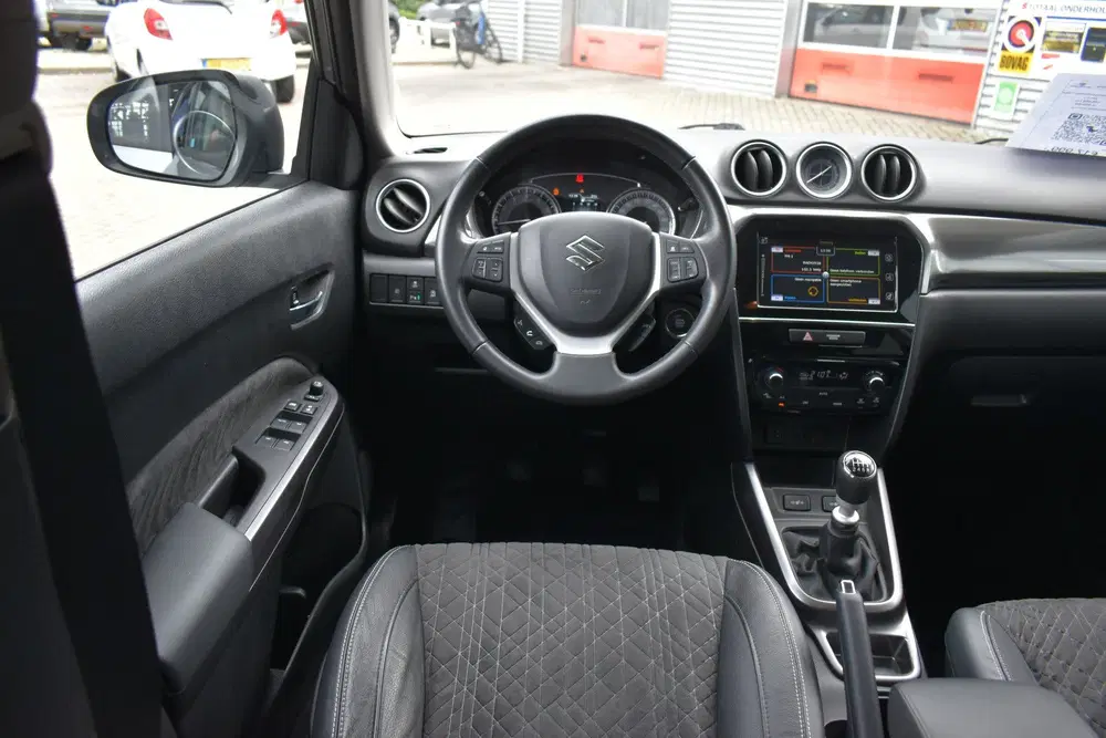 Suzuki Vitara 1.4 Boosterjet Style Smart Hybrid Handgesc uit 2021, foto 5