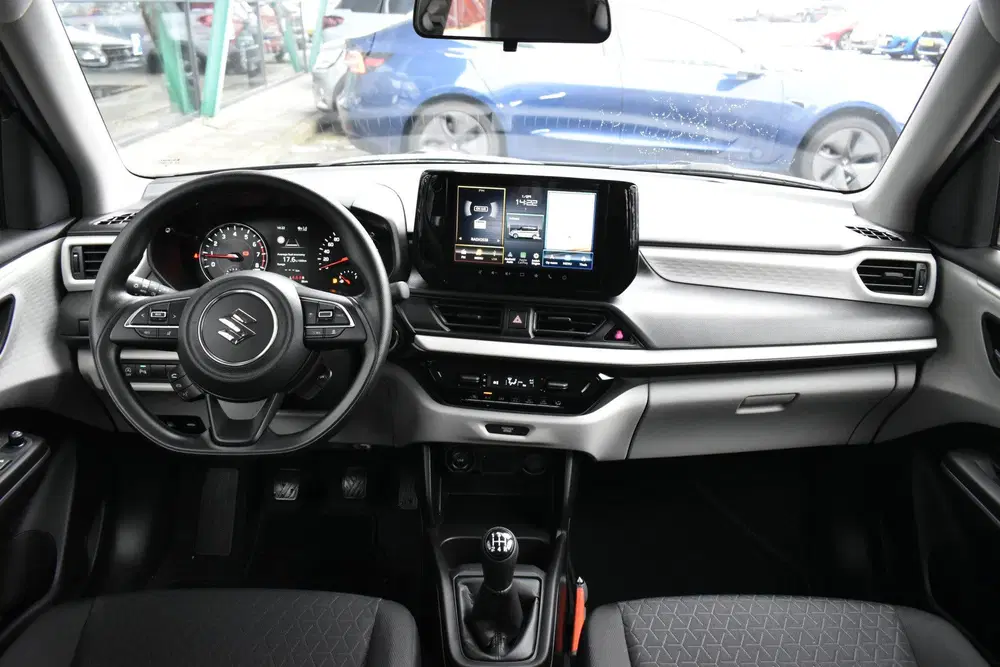 Suzuki Swift 1.2 Comfort Smart Hybrid Handgeschakeld 82 uit 2025, foto 11