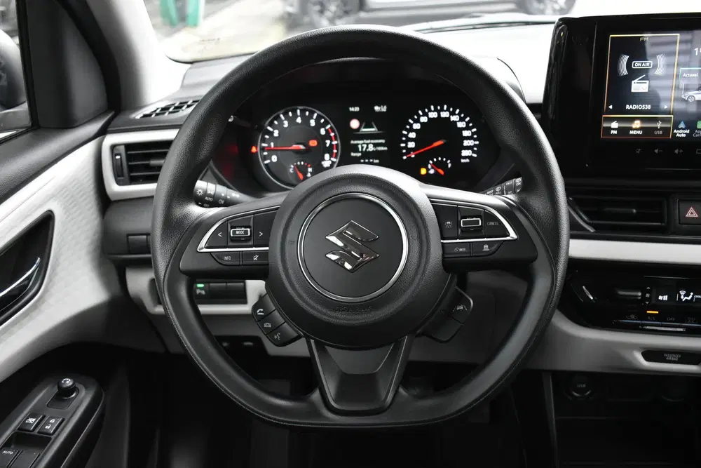 Suzuki Swift 1.2 Comfort Smart Hybrid Handgeschakeld 82 uit 2025, foto 2