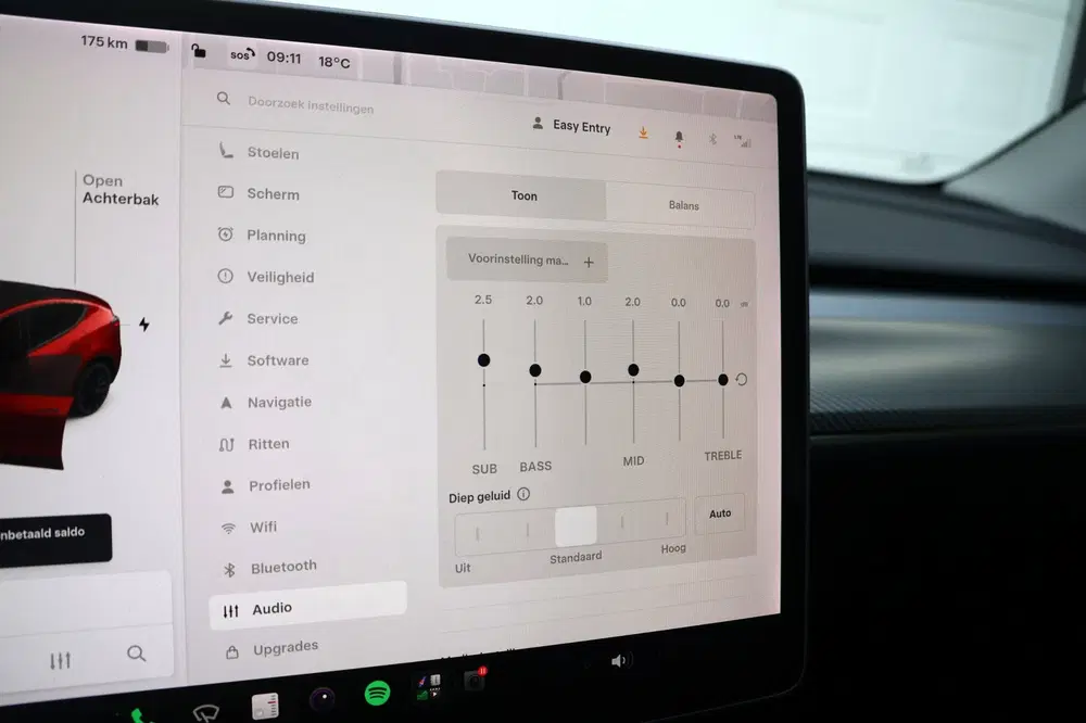 Tesla Model Y Long Range AWD-HW3-Trekhaak-Stoelverwarmin uit 2021, foto 15