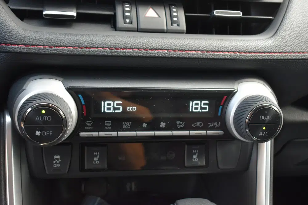 Toyota RAV 4 (Suzuki) 2.5 Plug-in Hybrid AWD Style Limi uit 2023, foto 13
