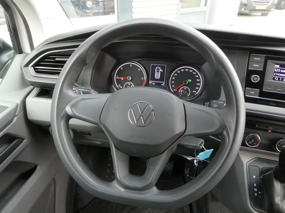 Volkswagen Transporter 2.0 TDI L2H1 150 pk automaat uit 2023, foto 12
