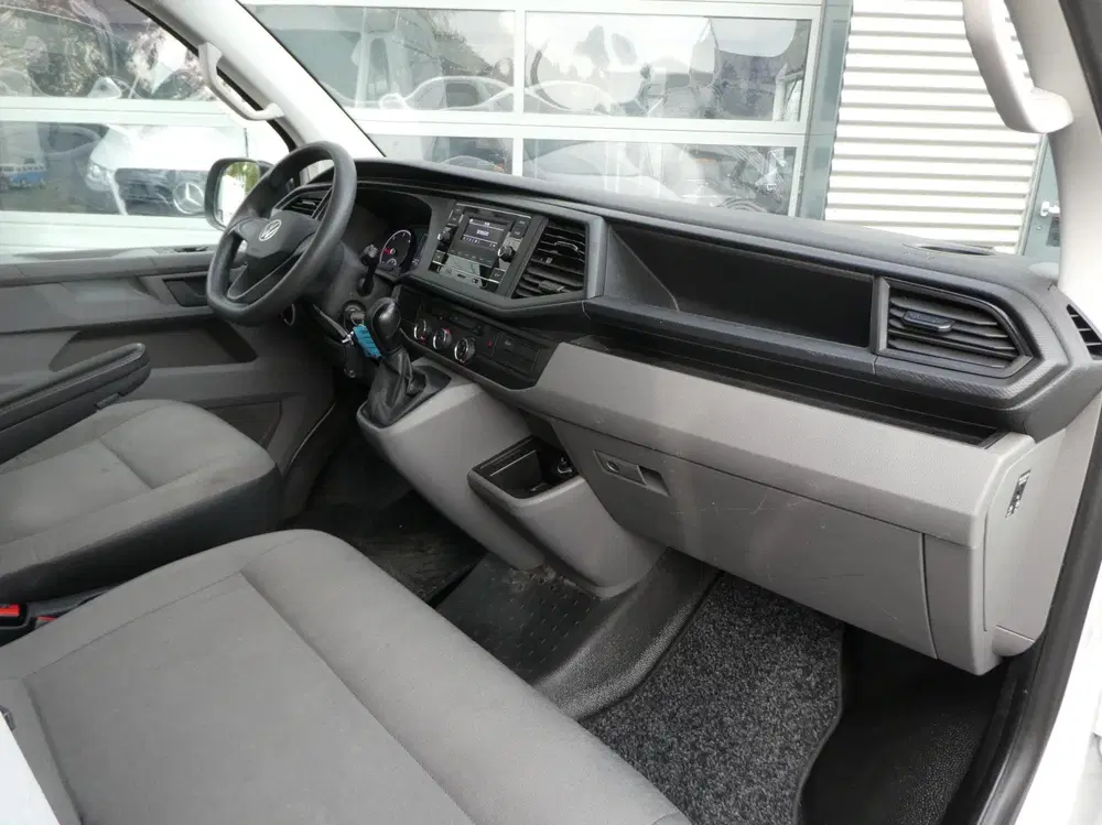 Volkswagen Transporter 2.0 TDI L2H1 150 pk automaat uit 2023, foto 7