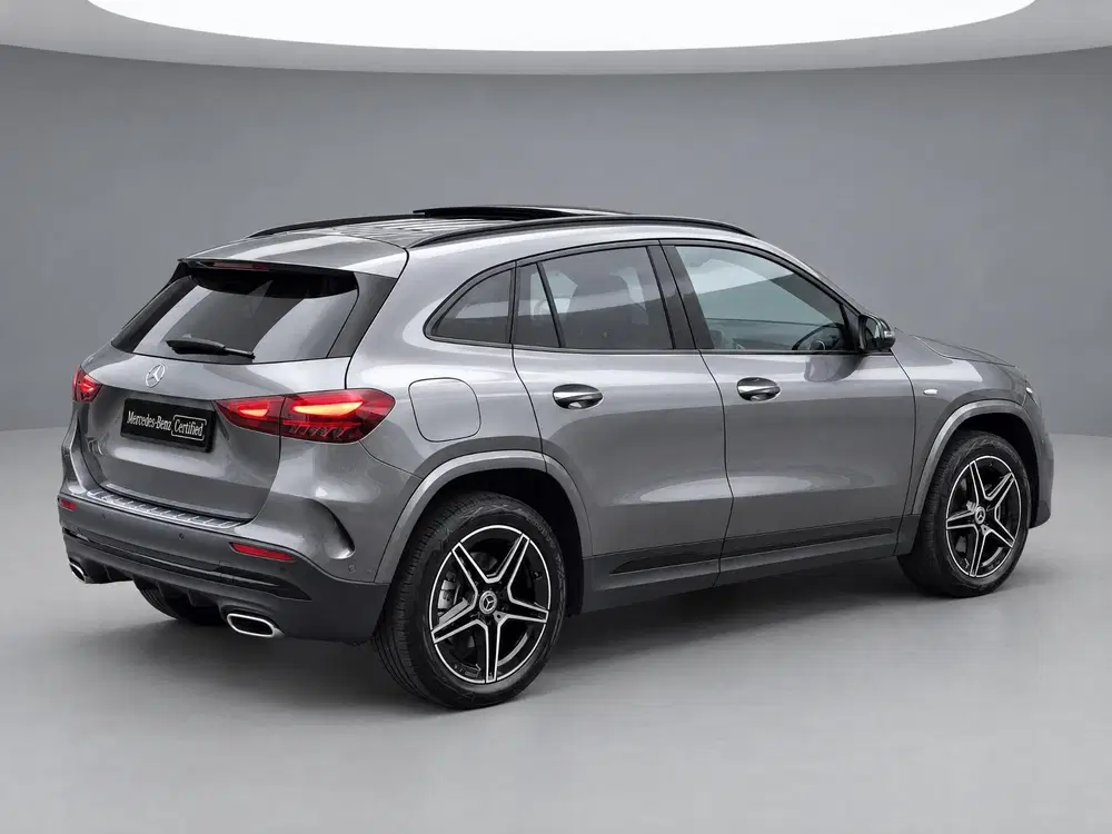 Mercedes-Benz GLA 250 e Business Solution AMG uit 2025, foto 2