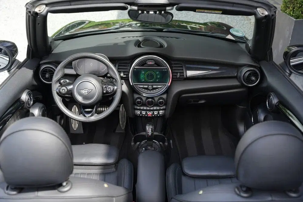 Mini Cabrio 2.0 JCW CHILI uit 2020, foto 11