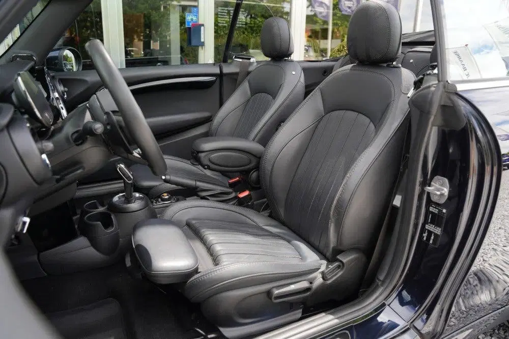 Mini Cabrio 2.0 JCW CHILI uit 2020, foto 13